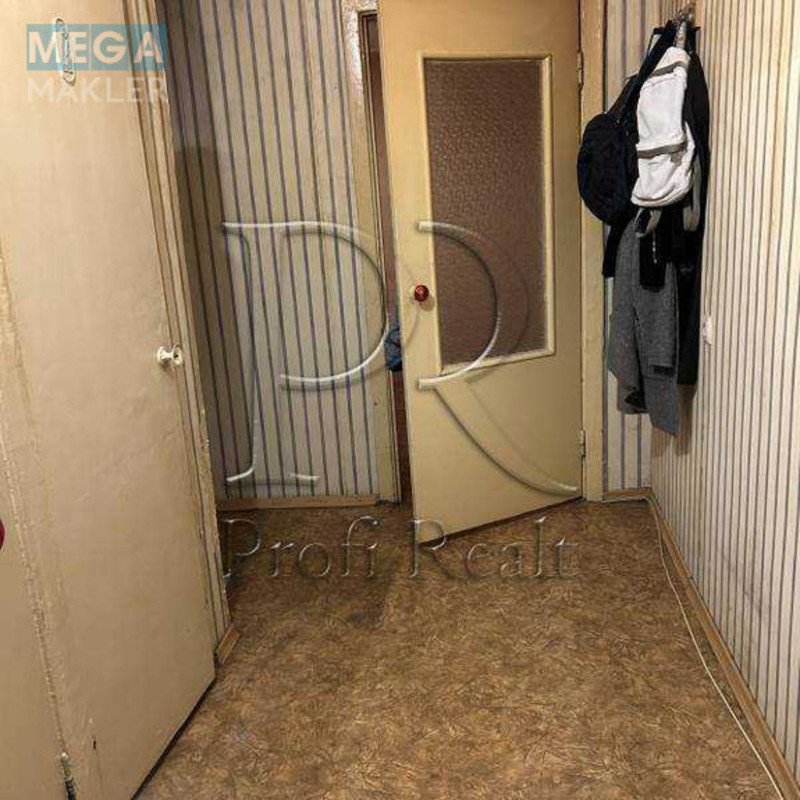 Продаж 2 кімнатної квартири (46/30/8), 1 пов. 5 пов. будинку, <a class="location-link" href="/kiev/" title="Недвижимость Київ">Київ</a>, <a class="location-link" href="/kiev/shevchenkovskij/" title="Недвижимость Шевченківський район">Шевченківський р-н</a>, Туполєва Академіка вулиця, 22А (изображение 9)