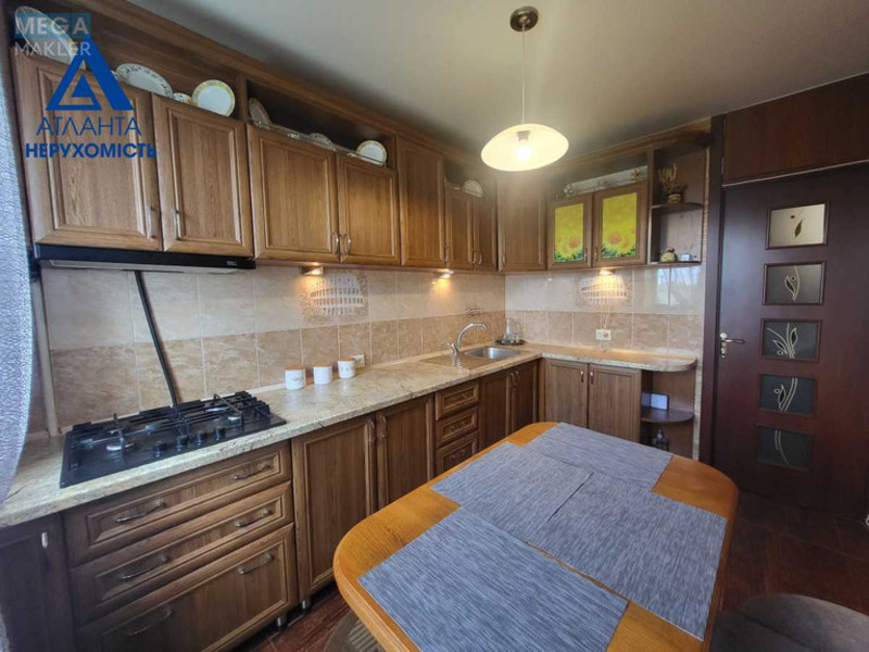 Продаж 3 кімнатної квартири (67/39/8), 9 пов. 9 пов. будинку, <a class="location-link" href="/lutsk/" title="Недвижимость Луцьк">Луцьк</a>, Соборності, 37б (изображение 2)