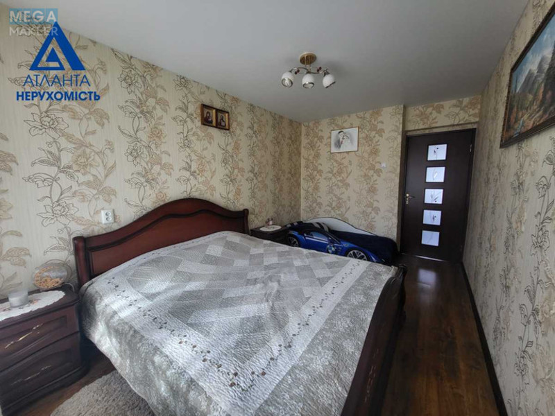 Продаж 3 кімнатної квартири (67/39/8), 9 пов. 9 пов. будинку, <a class="location-link" href="/lutsk/" title="Недвижимость Луцьк">Луцьк</a>, Соборності, 37б (изображение 18)