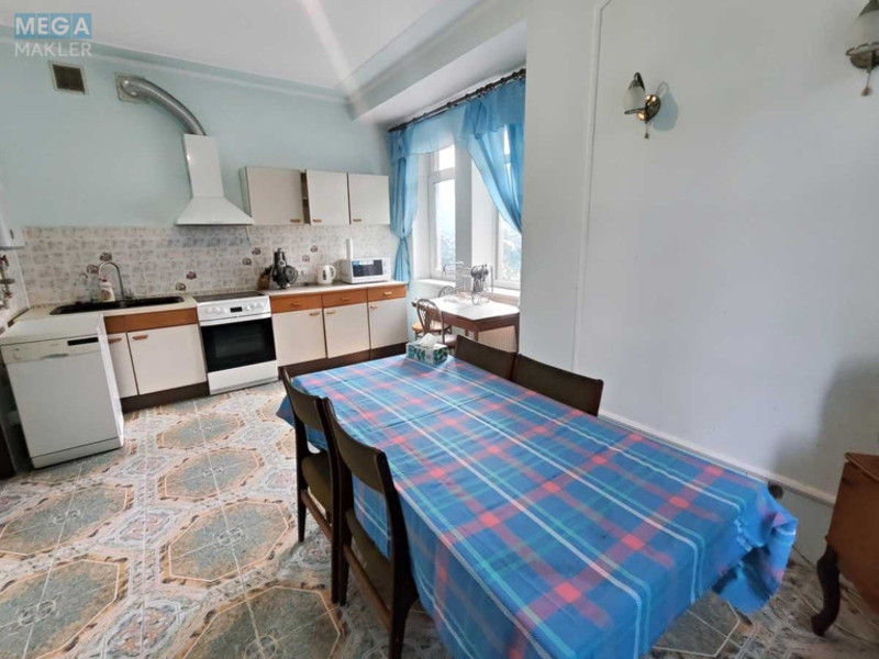 Продаж дома, 2 поверху, 196 кв.м, 4 кімнати, ділянка 12 соток, <a class="location-link" href="/revnoe-selo/" title="Недвижимость Ревне">Ревне</a>, Світанковий пров., 3 (изображение 16)