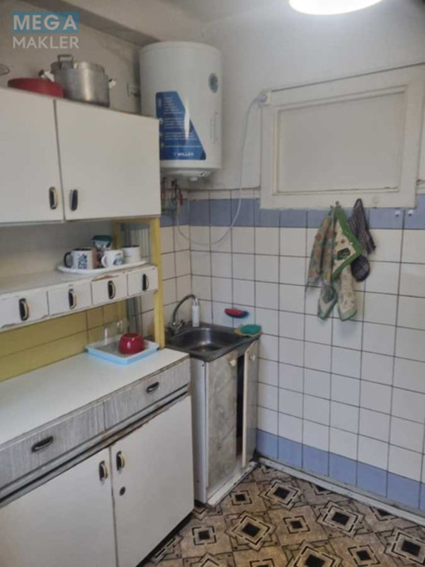 Оренда 3 кімнатної квартири, <a class="location-link" href="/kiev/" title="Недвижимость Київ">Київ</a>, <a class="location-link" href="/kiev/solomenskij/" title="Недвижимость Солом'янський район">Солом'янський р-н</a>, Митрополита Василя Липківського вул., 11 (изображение 11)