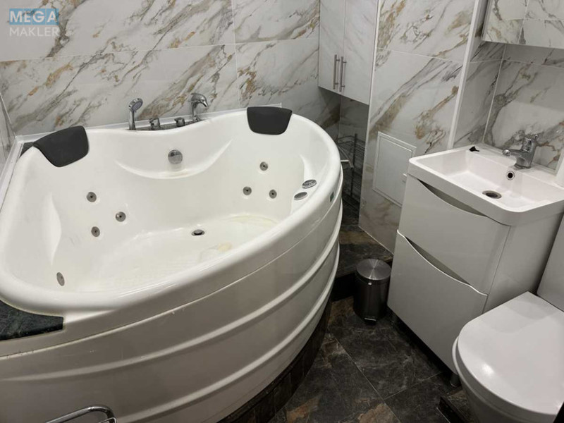Оренда 2 кімнатної квартири, <a class="location-link" href="/kiev/" title="Недвижимость Київ">Київ</a>, <a class="location-link" href="/kiev/shevchenkovskij/" title="Недвижимость Шевченківський район">Шевченківський р-н</a>, Саксаганського вул., 131а (изображение 14)