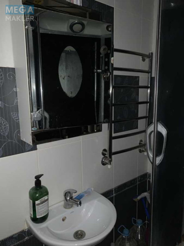 Оренда 2 кімнатної квартири, <a class="location-link" href="/kiev/" title="Недвижимость Київ">Київ</a>, <a class="location-link" href="/kiev/solomenskij/" title="Недвижимость Солом'янський район">Солом'янський р-н</a>, Головко Андрея ул., 31 (изображение 12)