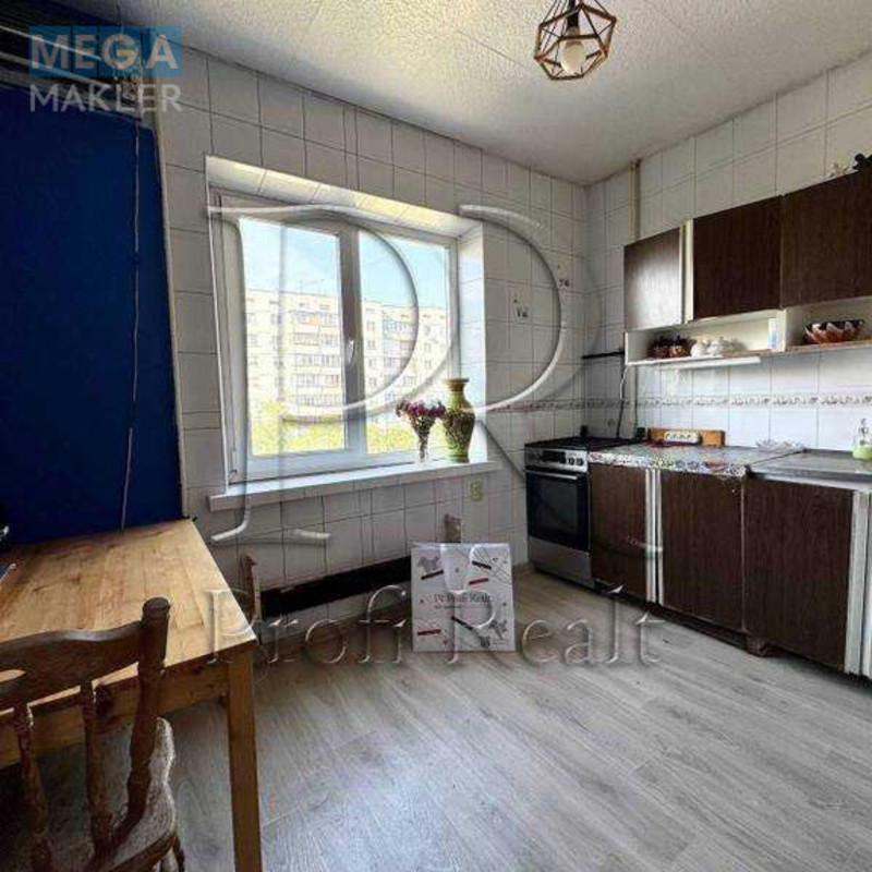 Продаж 3 кімнатної квартири (73/41/9), 5 пов. 9 пов. будинку, <a class="location-link" href="/kiev/" title="Недвижимость Київ">Київ</a>, <a class="location-link" href="/kiev/darnickij/" title="Недвижимость Дарницький район">Дарницький р-н</a>, Вербицького Архітектора вулиця, 28В (изображение 2)