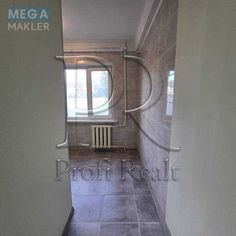 Продаж 2 кімнатної квартири (46/30/6), 2 пов. 5 пов. будинку, <a class="location-link" href="/kiev/" title="Недвижимость Київ">Київ</a>, <a class="location-link" href="/kiev/shevchenkovskij/" title="Недвижимость Шевченківський район">Шевченківський р-н</a>, Перемоги проспект, 88 (изображение 4)