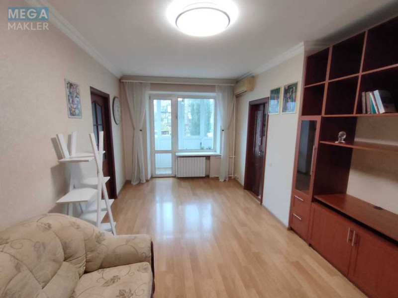 Оренда 2 кімнатної квартири, <a class="location-link" href="/kiev/" title="Недвижимость Київ">Київ</a>, <a class="location-link" href="/kiev/pecherskij/" title="Недвижимость Печерський район">Печерський р-н</a>, Дружби Народів бульв., 8 (изображение 7)