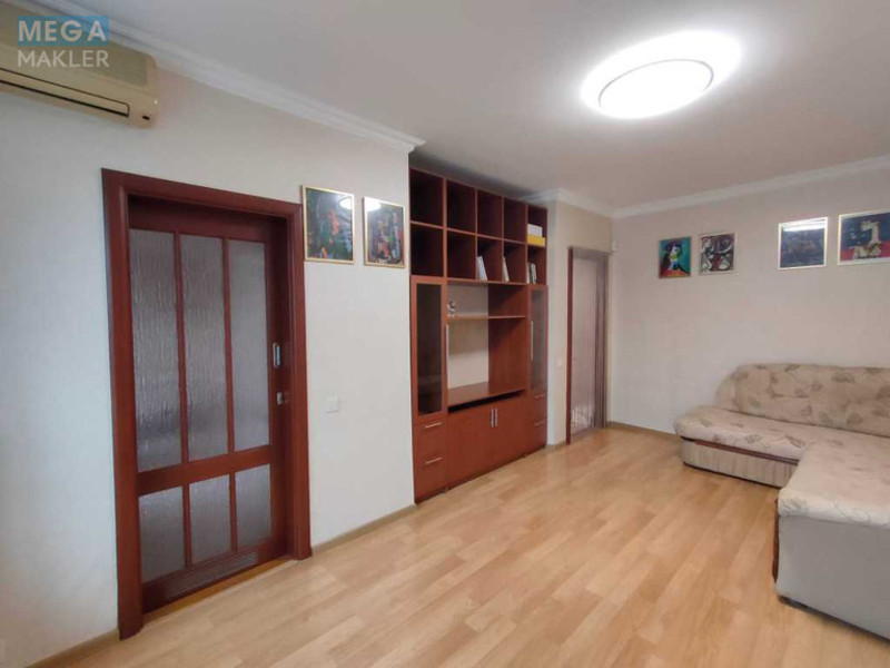 Оренда 2 кімнатної квартири, <a class="location-link" href="/kiev/" title="Недвижимость Київ">Київ</a>, <a class="location-link" href="/kiev/pecherskij/" title="Недвижимость Печерський район">Печерський р-н</a>, Дружби Народів бульв., 8 (изображение 9)