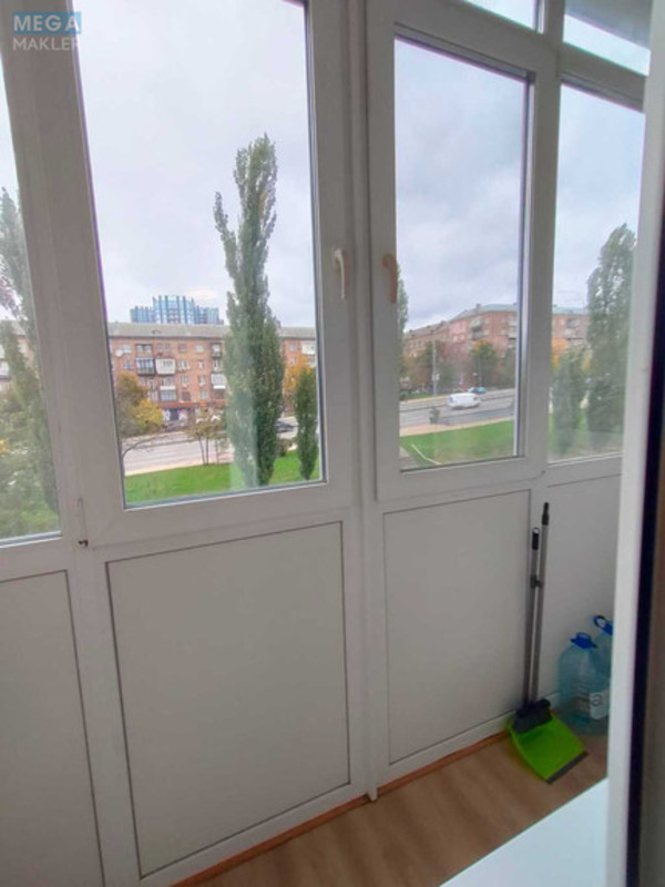 Оренда 2 кімнатної квартири, <a class="location-link" href="/kiev/" title="Недвижимость Київ">Київ</a>, <a class="location-link" href="/kiev/pecherskij/" title="Недвижимость Печерський район">Печерський р-н</a>, Дружби Народів бульв., 8 (изображение 11)