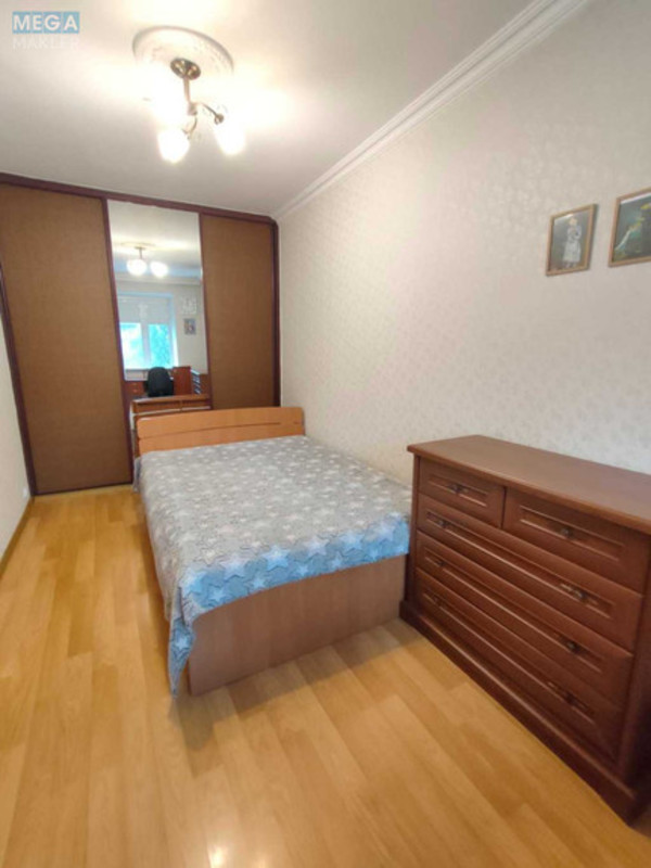 Оренда 2 кімнатної квартири, <a class="location-link" href="/kiev/" title="Недвижимость Київ">Київ</a>, <a class="location-link" href="/kiev/pecherskij/" title="Недвижимость Печерський район">Печерський р-н</a>, Дружби Народів бульв., 8 (изображение 13)