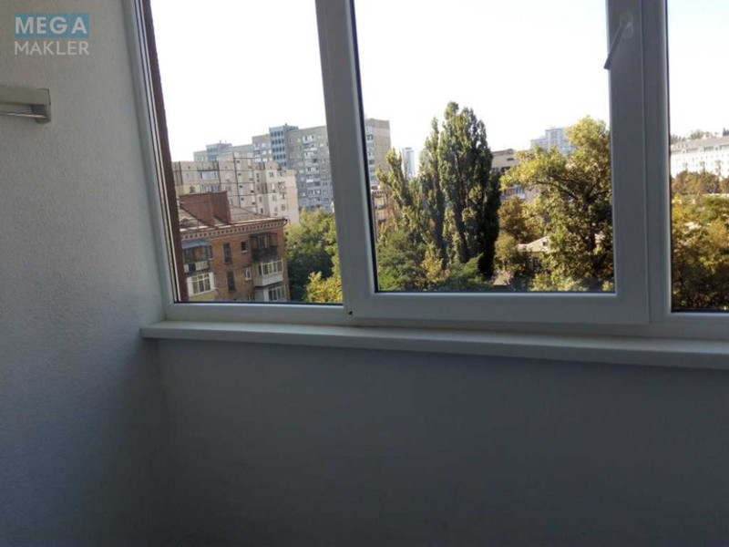 Оренда 2 кімнатної квартири, <a class="location-link" href="/kiev/" title="Недвижимость Київ">Київ</a>, <a class="location-link" href="/kiev/shevchenkovskij/" title="Недвижимость Шевченківський район">Шевченківський р-н</a>, Коперника вул., 3 (изображение 15)