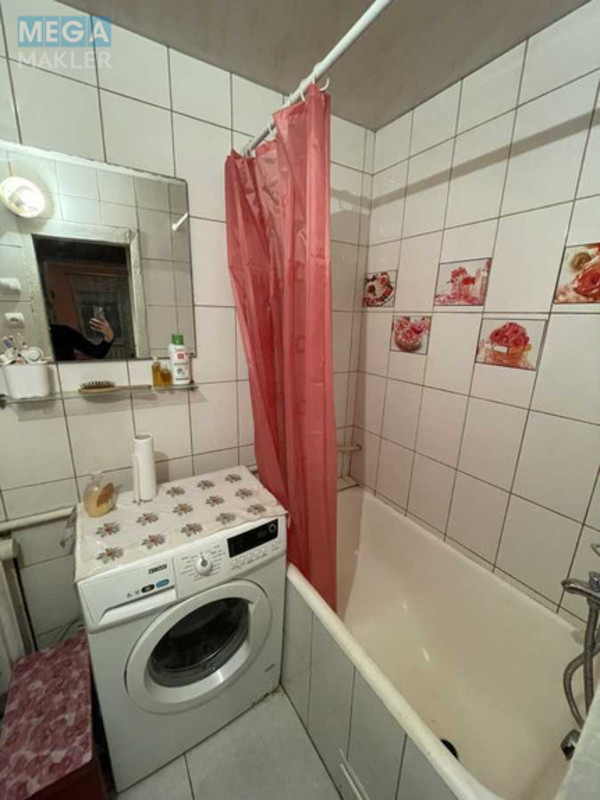 Оренда дома, <a class="location-link" href="/kiev/" title="Недвижимость Київ">Київ</a>, <a class="location-link" href="/kiev/svyatoshinskij/" title="Недвижимость Святошинський район">Святошинський р-н</a>, Соснова вул., 10 (изображение 10)
