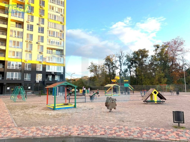 Продаж 2 кімнатної квартири (68/33/15), 22 пов. 25 пов. будинку, <a class="location-link" href="/kiev/" title="Недвижимость Київ">Київ</a>, <a class="location-link" href="/kiev/solomenskij/" title="Недвижимость Солом'янський район">Солом'янський р-н</a>, Кадетський гай, 10 (изображение 18)
