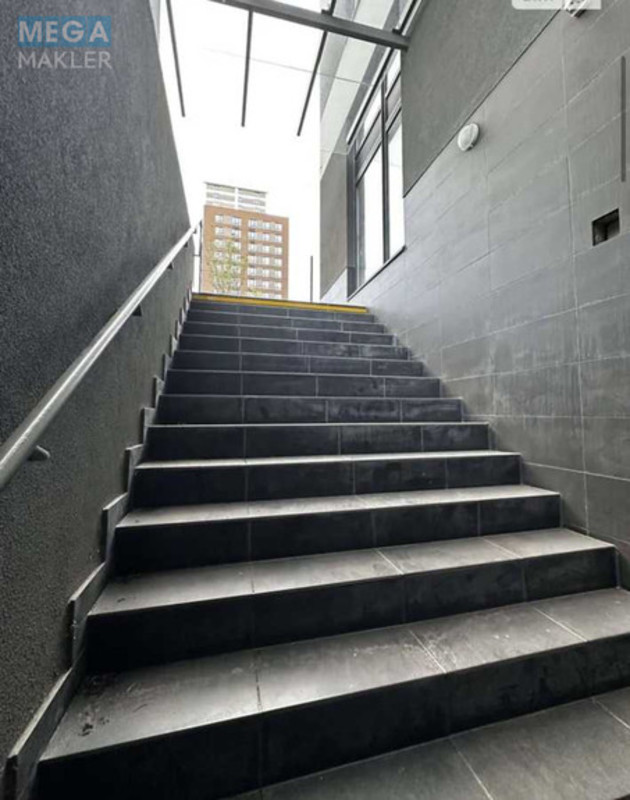 Продаж комерційної нерухомості, 43&nbsp;кв.м, под магазин, <a class="location-link" href="/kiev/" title="Недвижимость Київ">Київ</a>, <a class="location-link" href="/kiev/podolskij/" title="Недвижимость Подільський район">Подільський р-н</a>, Александра Олеся ул., 19 (изображение 4)