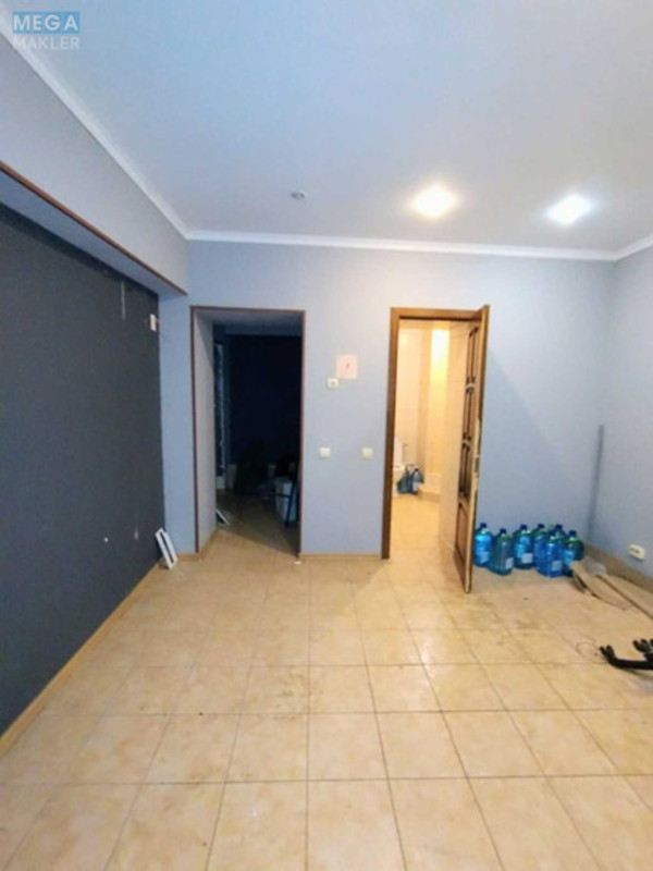 Продаж комерційної нерухомості, 134&nbsp;кв.м, под магазин, <a class="location-link" href="/kiev/" title="Недвижимость Київ">Київ</a>, <a class="location-link" href="/kiev/shevchenkovskij/" title="Недвижимость Шевченківський район">Шевченківський р-н</a>, Бехтеревський пров., 8 (изображение 6)