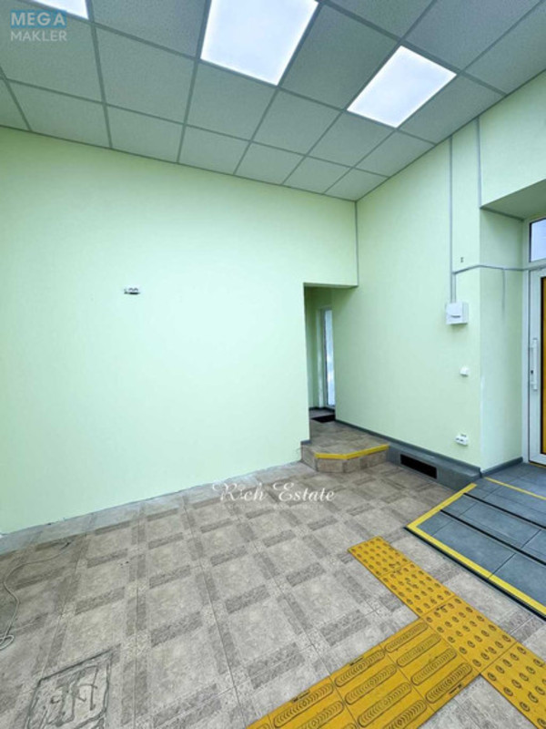 Оренда комерційної нерухомості, 80 кв.м, под магазин, <a class="location-link" href="/kiev/" title="Недвижимость Київ">Київ</a>, <a class="location-link" href="/kiev/pecherskij/" title="Недвижимость Печерський район">Печерський р-н</a>, Дружби Народів бульв., 18/7 (изображение 3)