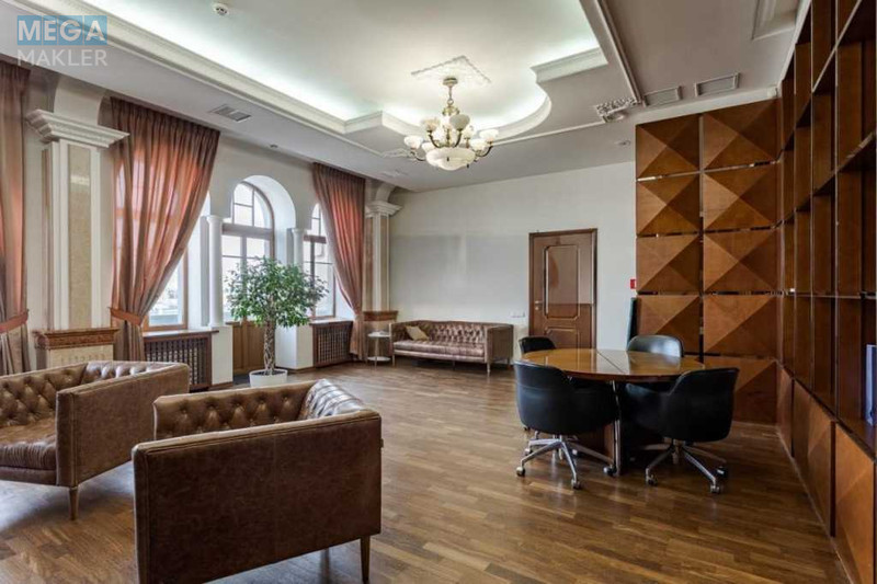 Оренда окремої будівлі/побудови, 2&nbsp;348&nbsp;кв.м, <a class="location-link" href="/kiev/" title="Недвижимость Київ">Київ</a>, <a class="location-link" href="/kiev/podolskij/" title="Недвижимость Подільський район">Подільський р-н</a>, Контрактова пл., 1 (изображение 3)