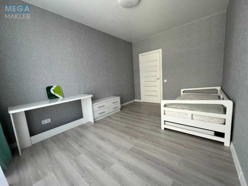Оренда 3 кімнатної квартири, <a class="location-link" href="/kiev/" title="Недвижимость Київ">Київ</a>, <a class="location-link" href="/kiev/darnickij/" title="Недвижимость Дарницький район">Дарницький р-н</a>, Днепровская наб., 15е (изображение 11)