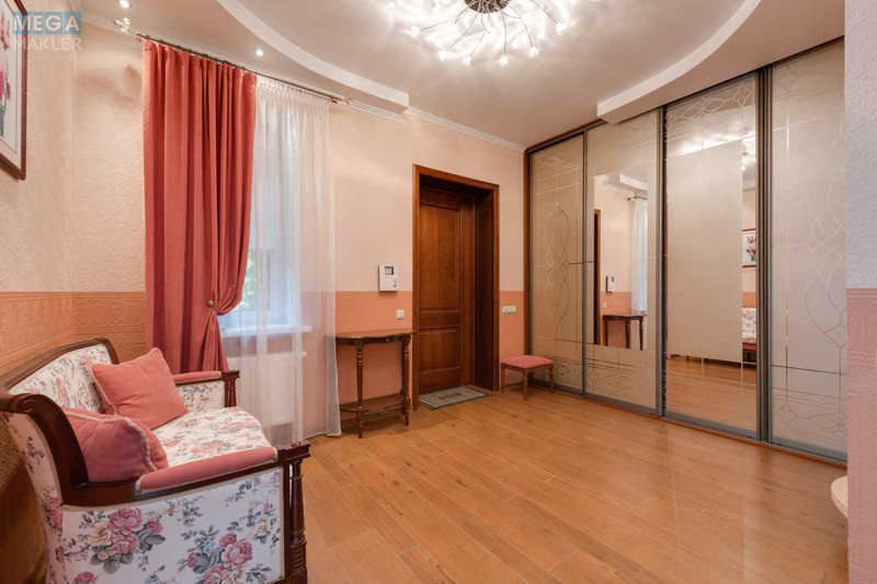 Продаж дома, 3 поверху, 450 кв.м, 7 кімнат, ділянка 13 соток, <a class="location-link" href="/glevaha/" title="Недвижимость Глеваха">Глеваха</a>, Освиты (изображение 6)