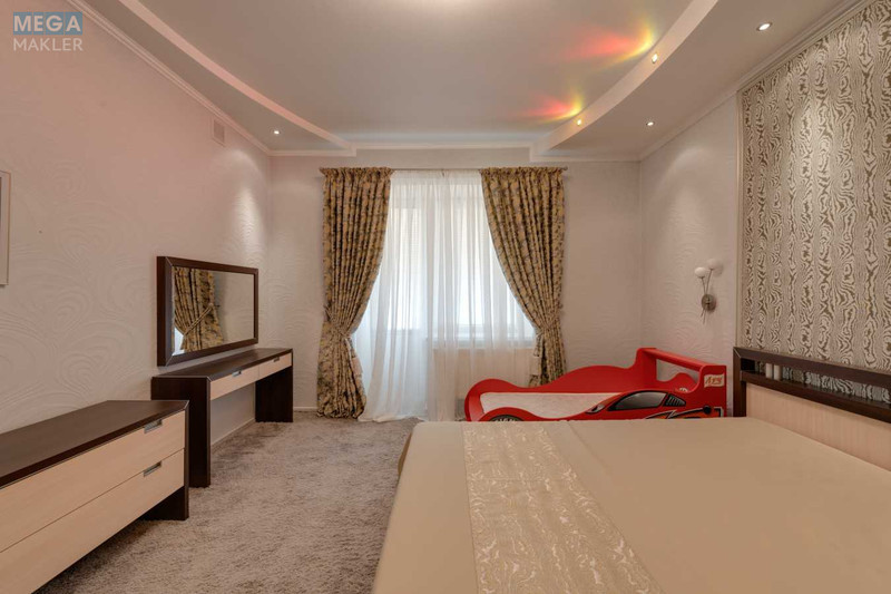 Продаж дома, 3 поверху, 450 кв.м, 7 кімнат, ділянка 13 соток, <a class="location-link" href="/glevaha/" title="Недвижимость Глеваха">Глеваха</a>, Освиты (изображение 13)