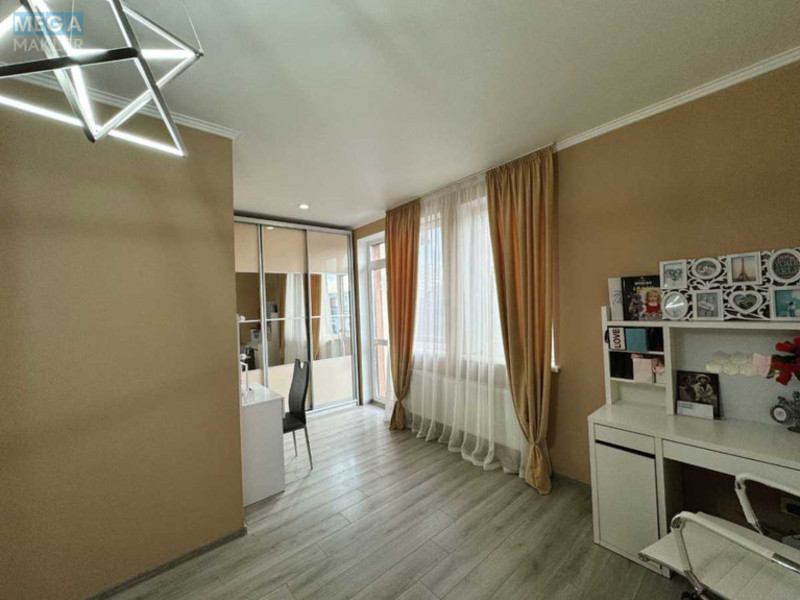 Продаж дома, 3 поверху, 143 кв.м, 4 кімнати, ділянка 1 сотка, <a class="location-link" href="/rovno/" title="Недвижимость Рівне">Рівне</a>, Шпанівський, 26/10 (изображение 6)