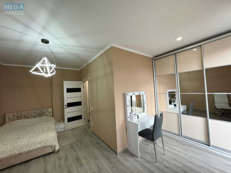Продаж дома, 3 поверху, 143 кв.м, 4 кімнати, ділянка 1 сотка, <a class="location-link" href="/rovno/" title="Недвижимость Рівне">Рівне</a>, Шпанівський, 26/10 (изображение 7)