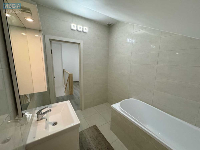 Продаж дома, 3 поверху, 143 кв.м, 4 кімнати, ділянка 1 сотка, <a class="location-link" href="/rovno/" title="Недвижимость Рівне">Рівне</a>, Шпанівський, 26/10 (изображение 8)