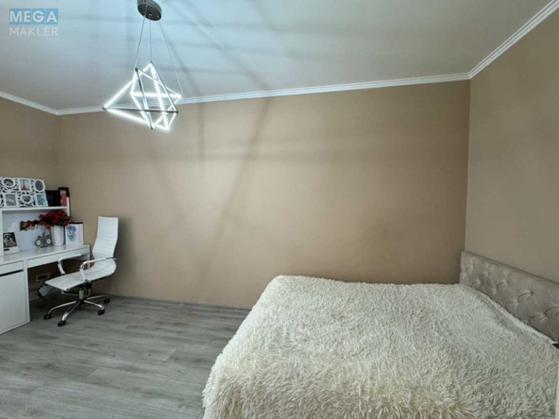 Продаж дома, 3 поверху, 143 кв.м, 4 кімнати, ділянка 1 сотка, <a class="location-link" href="/rovno/" title="Недвижимость Рівне">Рівне</a>, Шпанівський, 26/10 (изображение 16)