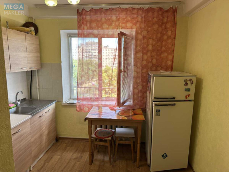 Оренда 1 кімнатної квартири, <a class="location-link" href="/kiev/" title="Недвижимость Київ">Київ</a>, <a class="location-link" href="/kiev/obolonskij/" title="Недвижимость Оболонський район">Оболонський р-н</a>, Иорданская ул., 8 (изображение 6)