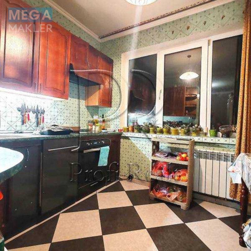 Продаж 3 кімнатної квартири (72/42/9), 14 пов. 16 пов. будинку, <a class="location-link" href="/kiev/" title="Недвижимость Київ">Київ</a>, <a class="location-link" href="/kiev/svyatoshinskij/" title="Недвижимость Святошинський район">Святошинський р-н</a>, Булгакова вулиця, 3 (изображение 9)