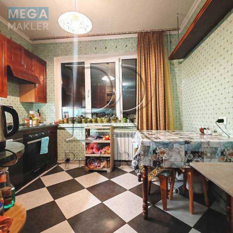 Продаж 3 кімнатної квартири (72/42/9), 14 пов. 16 пов. будинку, <a class="location-link" href="/kiev/" title="Недвижимость Київ">Київ</a>, <a class="location-link" href="/kiev/svyatoshinskij/" title="Недвижимость Святошинський район">Святошинський р-н</a>, Булгакова вулиця, 3 (изображение 10)