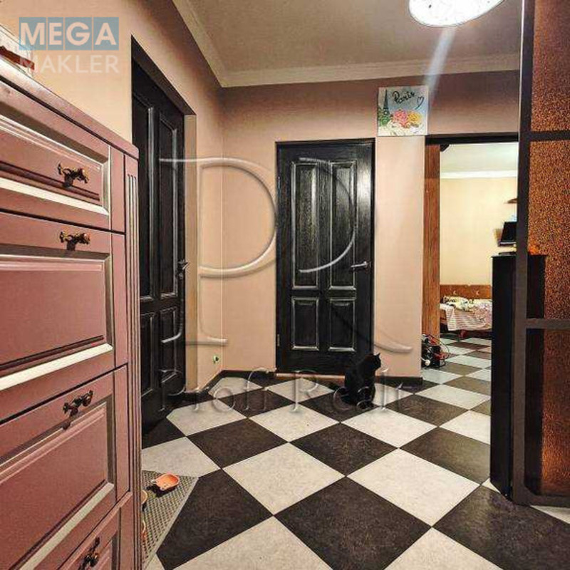 Продаж 3 кімнатної квартири (72/42/9), 14 пов. 16 пов. будинку, <a class="location-link" href="/kiev/" title="Недвижимость Київ">Київ</a>, <a class="location-link" href="/kiev/svyatoshinskij/" title="Недвижимость Святошинський район">Святошинський р-н</a>, Булгакова вулиця, 3 (изображение 11)