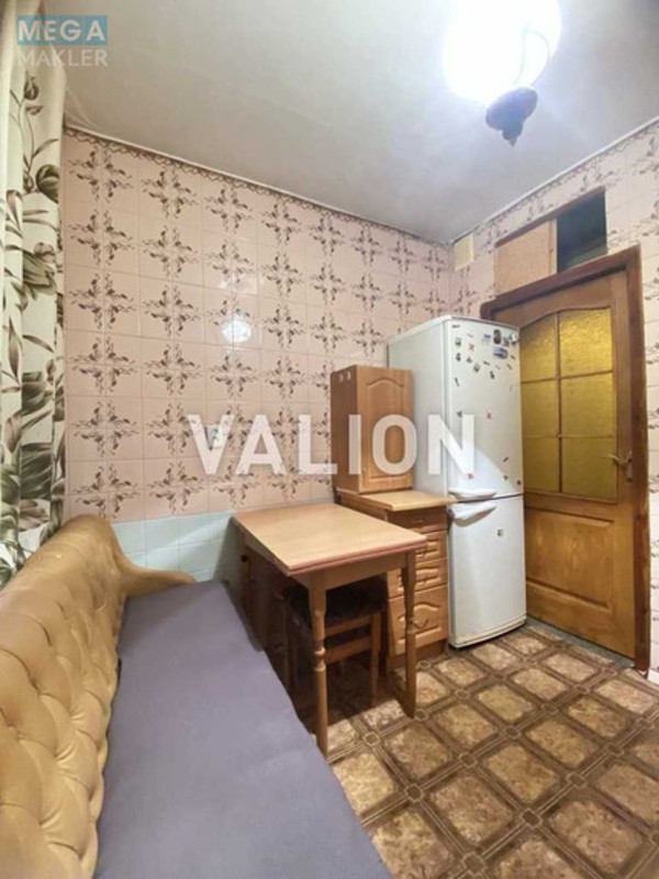 Продаж 3 кімнатної квартири (68/41/7), 1 пов. 9 пов. будинку, <a class="location-link" href="/kiev/" title="Недвижимость Київ">Київ</a>, <a class="location-link" href="/kiev/svyatoshinskij/" title="Недвижимость Святошинський район">Святошинський р-н</a>, Академика Королева просп., 14 (изображение 4)