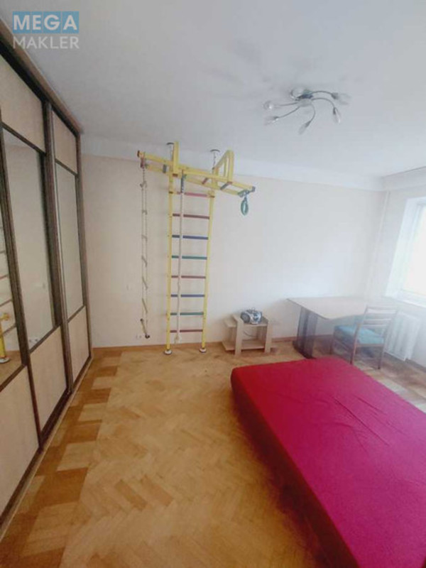 Оренда 2 кімнатної квартири, <a class="location-link" href="/kiev/" title="Недвижимость Київ">Київ</a>, <a class="location-link" href="/kiev/solomenskij/" title="Недвижимость Солом'янський район">Солом'янський р-н</a>, Михаила Донца ул., 27 (изображение 2)