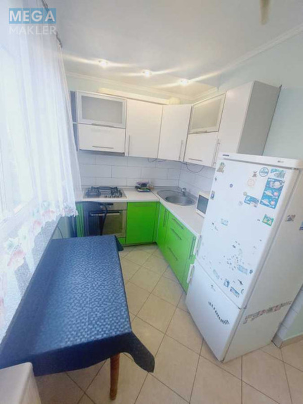 Оренда 2 кімнатної квартири, <a class="location-link" href="/kiev/" title="Недвижимость Київ">Київ</a>, <a class="location-link" href="/kiev/solomenskij/" title="Недвижимость Солом'янський район">Солом'янський р-н</a>, Михаила Донца ул., 27 (изображение 7)