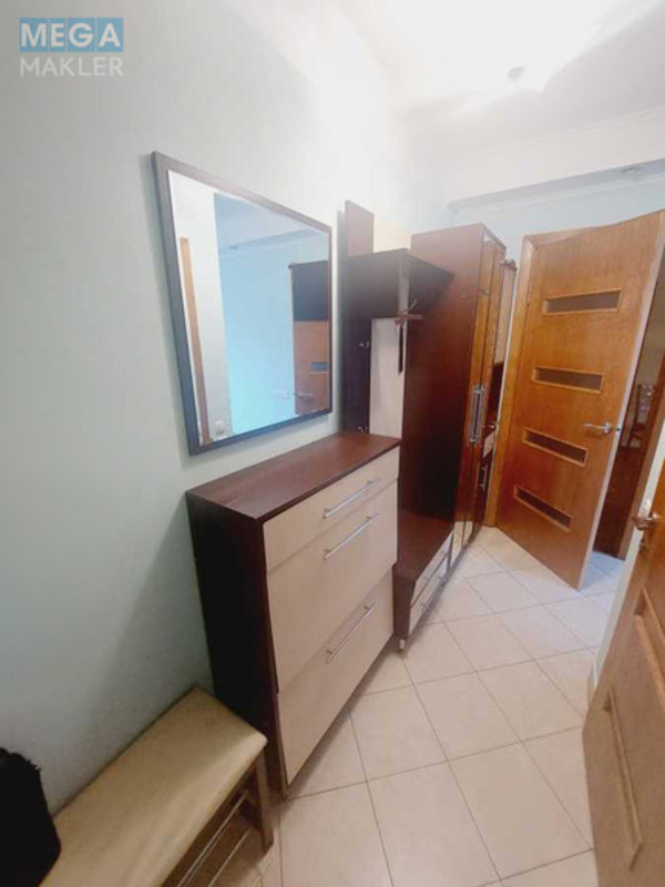 Оренда 2 кімнатної квартири, <a class="location-link" href="/kiev/" title="Недвижимость Київ">Київ</a>, <a class="location-link" href="/kiev/solomenskij/" title="Недвижимость Солом'янський район">Солом'янський р-н</a>, Михаила Донца ул., 27 (изображение 9)