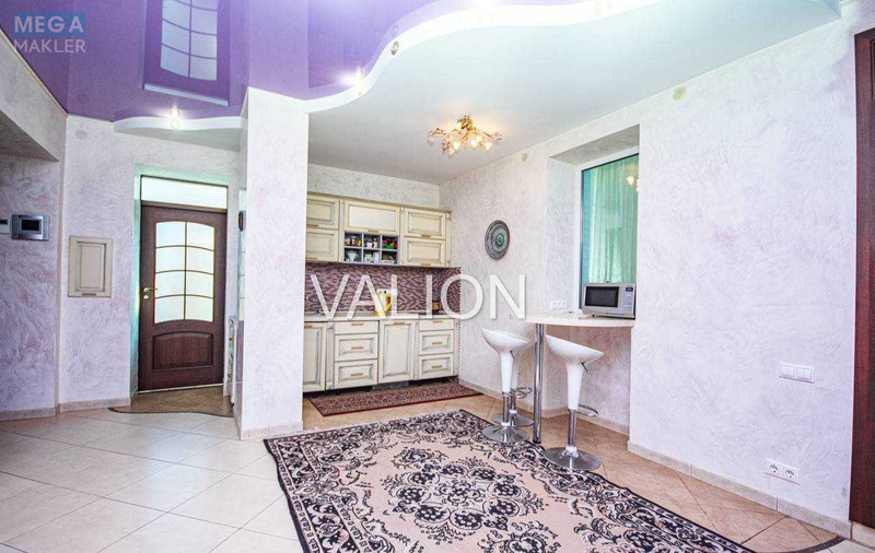 Продаж дома, 3 поверху, 533 кв.м, 6 кімнат, ділянка 50 соток, <a class="location-link" href="/vishenki-selo-kv/" title="Недвижимость Вишеньки">Вишеньки</a>, ожинна, 13б (изображение 7)