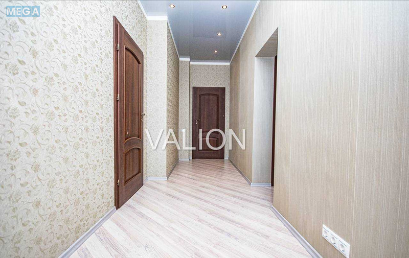 Продаж дома, 3 поверху, 533 кв.м, 6 кімнат, ділянка 50 соток, <a class="location-link" href="/vishenki-selo-kv/" title="Недвижимость Вишеньки">Вишеньки</a>, ожинна, 13б (изображение 17)