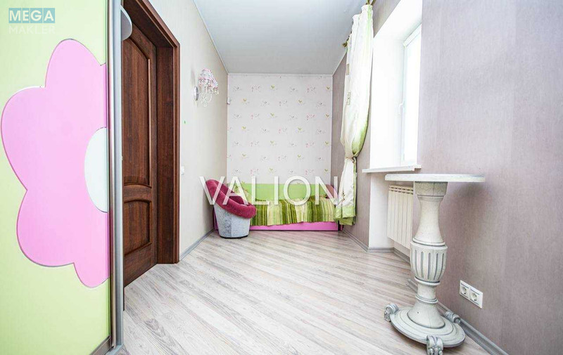 Продаж дома, 3 поверху, 533 кв.м, 6 кімнат, ділянка 50 соток, <a class="location-link" href="/vishenki-selo-kv/" title="Недвижимость Вишеньки">Вишеньки</a>, ожинна, 13б (изображение 18)
