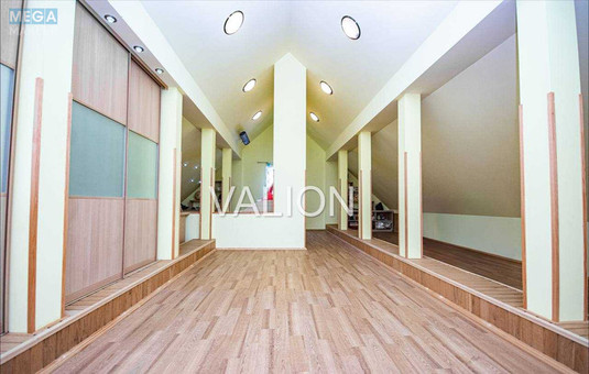 Продаж дома, 3&nbsp;поверху, 533&nbsp;кв.м, 6&nbsp;кімнат, ділянка 50&nbsp;соток, <a class="location-link" href="/vishenki-selo-kv/" title="Недвижимость Вишеньки">Вишеньки</a>, ожинна, 13б (изображение 20)
