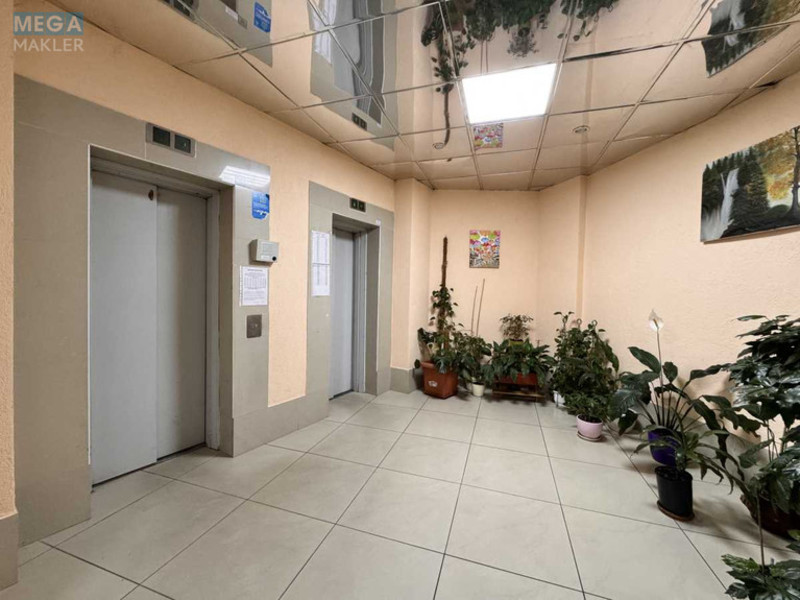 Продаж 2 кімнатної квартири (86,1/49/12,5), 14 пов. 25 пов. будинку, <a class="location-link" href="/kiev/" title="Недвижимость Київ">Київ</a>, <a class="location-link" href="/kiev/pecherskij/" title="Недвижимость Печерський район">Печерський р-н</a>, Євгена Коновальця вул., 32б (изображение 11)