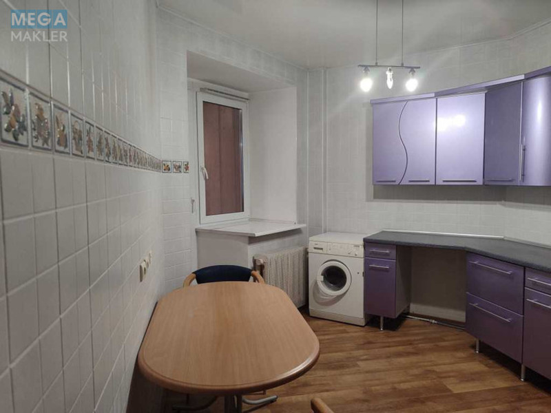 Оренда 1 кімнатної квартири, <a class="location-link" href="/kiev/" title="Недвижимость Київ">Київ</a>, <a class="location-link" href="/kiev/dneprovskij/" title="Недвижимость Дніпровський район">Дніпровський р-н</a>, Миропольская ул., 39 (изображение 2)