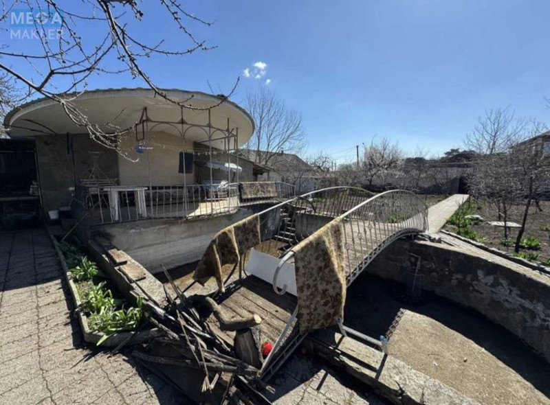 Продаж дома, 2 поверху, 240 кв.м, 7 кімнат, ділянка 14 соток, <a class="location-link" href="/uman/" title="Недвижимость Умань">Умань</a>, Лермонтова, 15 (изображение 3)