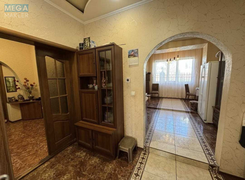 Продаж дома, 2 поверху, 240 кв.м, 7 кімнат, ділянка 14 соток, <a class="location-link" href="/uman/" title="Недвижимость Умань">Умань</a>, Лермонтова, 15 (изображение 7)