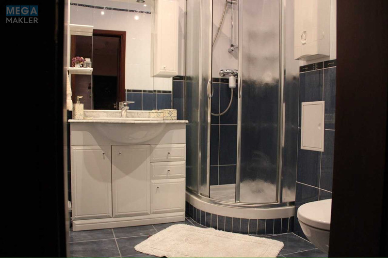 Оренда 3 кімнатної квартири, <a class="location-link" href="/kiev/" title="Недвижимость Київ">Київ</a>, <a class="location-link" href="/kiev/shevchenkovskij/" title="Недвижимость Шевченківський район">Шевченківський р-н</a>, Дмитрівська вул., 69 (изображение 4)