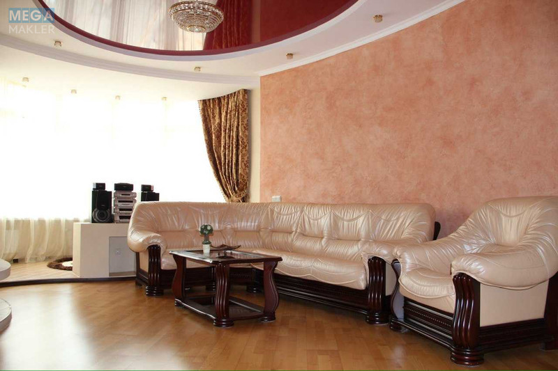 Оренда 3 кімнатної квартири, <a class="location-link" href="/kiev/" title="Недвижимость Київ">Київ</a>, <a class="location-link" href="/kiev/shevchenkovskij/" title="Недвижимость Шевченківський район">Шевченківський р-н</a>, Дмитрівська вул., 69 (изображение 5)