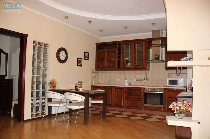 Оренда 3 кімнатної квартири, <a class="location-link" href="/kiev/" title="Недвижимость Київ">Київ</a>, <a class="location-link" href="/kiev/shevchenkovskij/" title="Недвижимость Шевченківський район">Шевченківський р-н</a>, Дмитрівська вул., 69 (изображение 6)