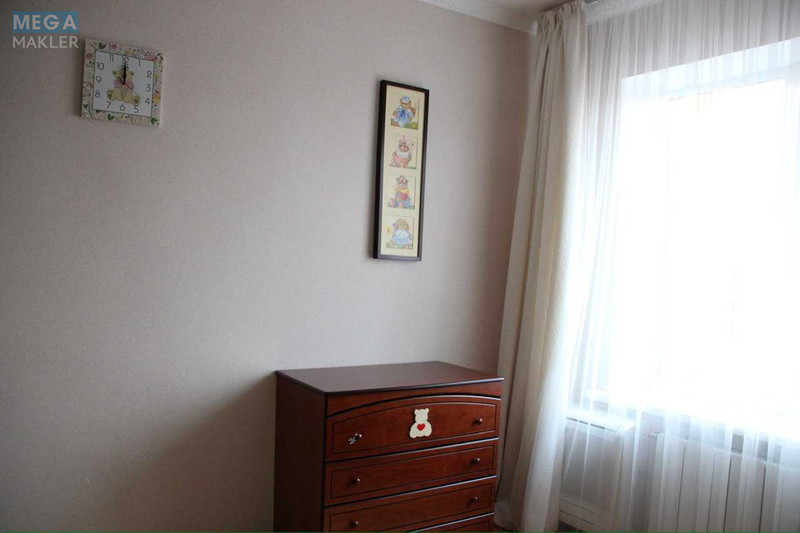 Оренда 3 кімнатної квартири, <a class="location-link" href="/kiev/" title="Недвижимость Київ">Київ</a>, <a class="location-link" href="/kiev/shevchenkovskij/" title="Недвижимость Шевченківський район">Шевченківський р-н</a>, Дмитрівська вул., 69 (изображение 8)