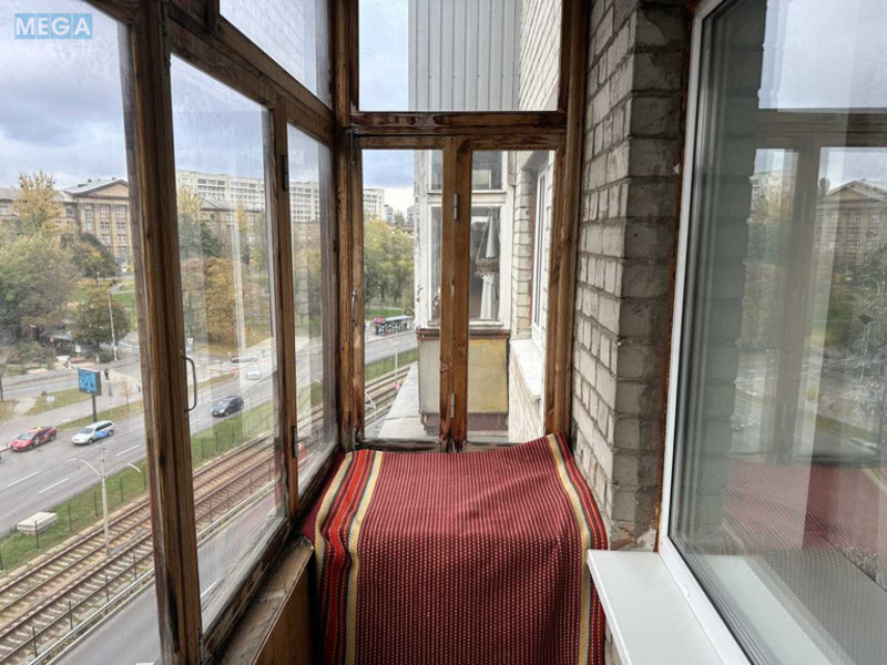 Продаж 2 кімнатної квартири (48/32/7), 7 пов. 9 пов. будинку, <a class="location-link" href="/kiev/" title="Недвижимость Київ">Київ</a>, <a class="location-link" href="/kiev/shevchenkovskij/" title="Недвижимость Шевченківський район">Шевченківський р-н</a>, Борщагівська вул., 117/125 (изображение 12)