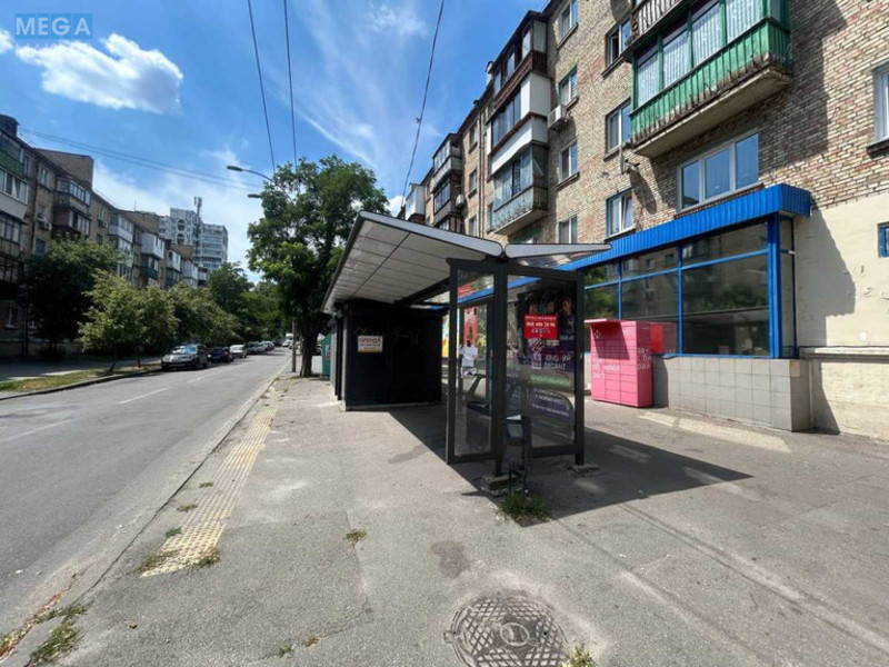Оренда комерційної нерухомості, 15 кв.м, под магазин, <a class="location-link" href="/kiev/" title="Недвижимость Київ">Київ</a>, <a class="location-link" href="/kiev/darnickij/" title="Недвижимость Дарницький район">Дарницький р-н</a>, Російська вул., 33 (изображение 3)