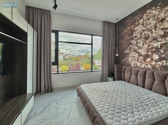 Продаж дома, 2&nbsp;поверху, 291,37&nbsp;кв.м, 6&nbsp;кімнат, ділянка 10&nbsp;соток, <a class="location-link" href="/petropavlovskaya-borshagovka/" title="Недвижимость Петропавлівська Борщагівка">Петропавлівська Борщагівка</a>, Княгини Ольги, 14 (изображение 21)